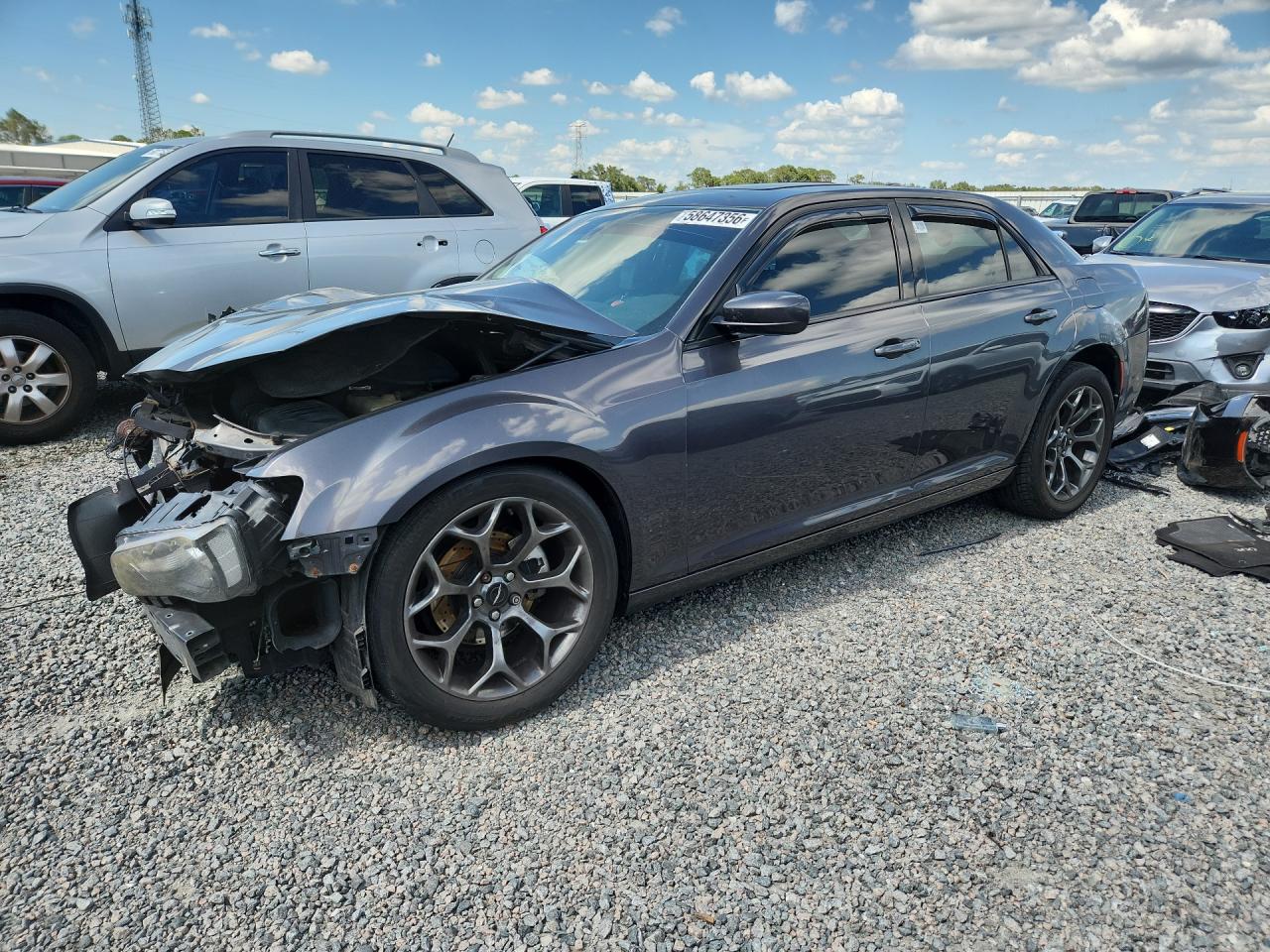 2016 Chrysler 300 S, VIN 2C3CCABG8GH141851 — Front end