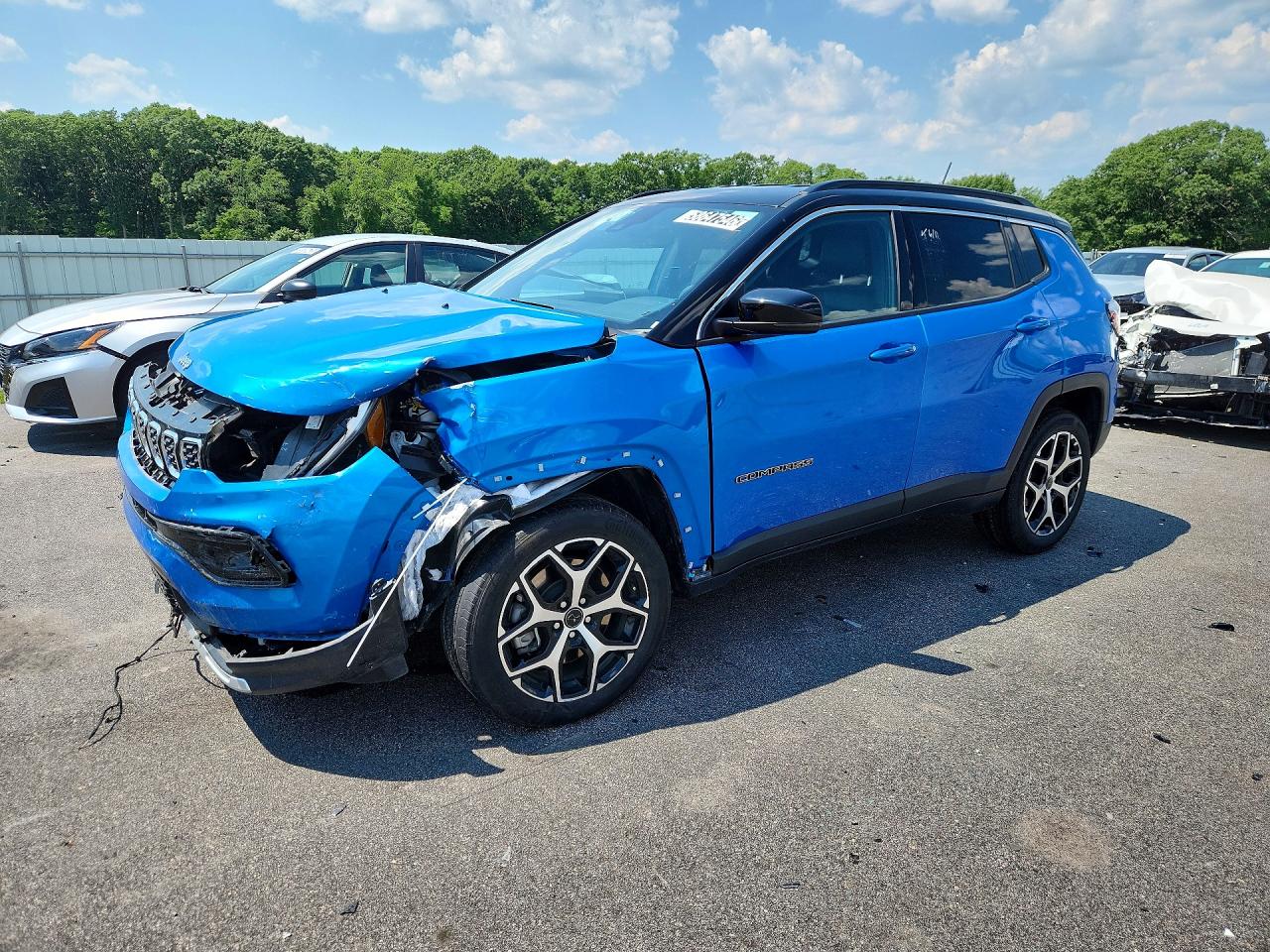 2025 Jeep Compass Limited, VIN 3C4NJDCN3ST521494 — Front end