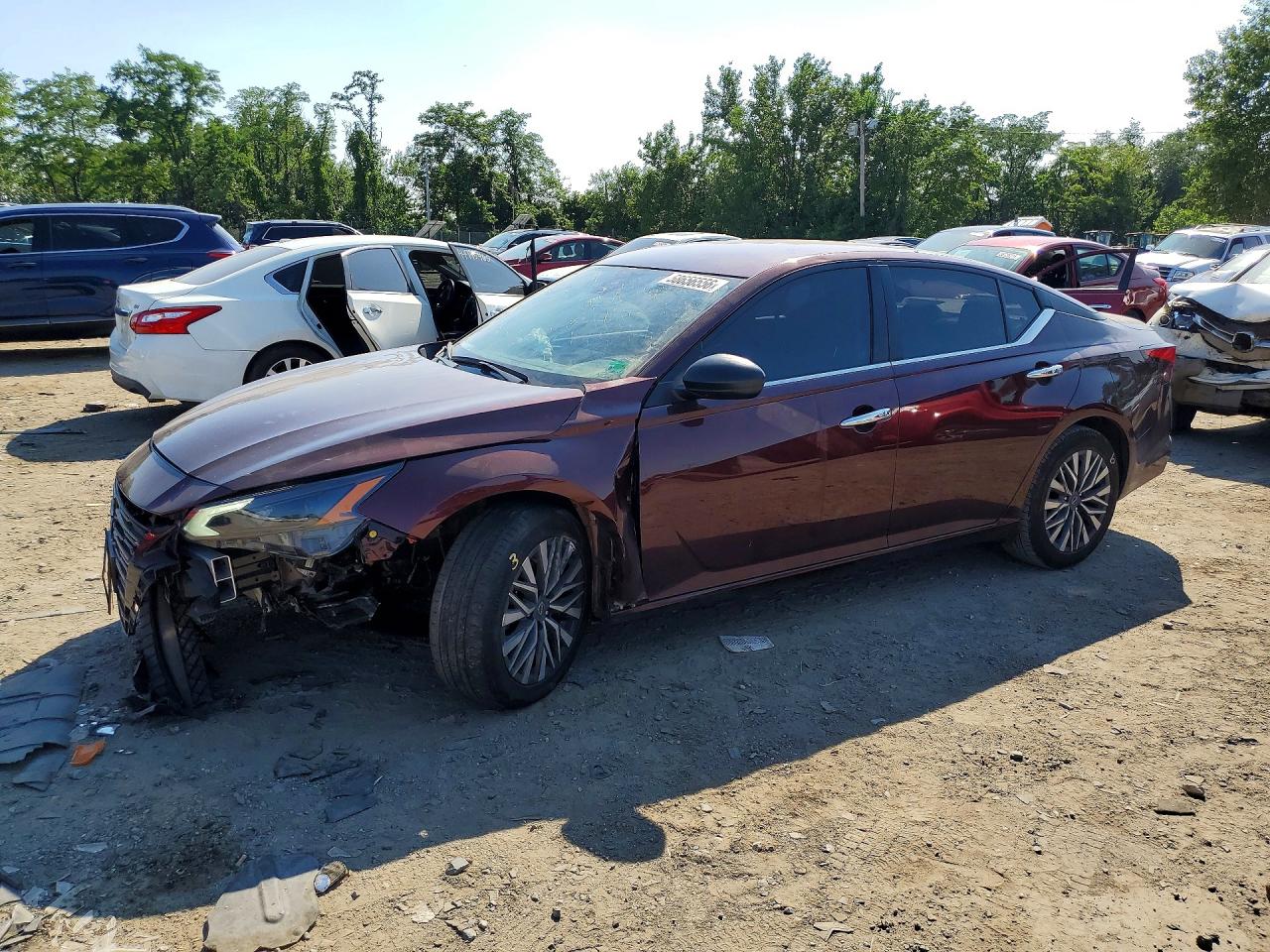 2024 Nissan Altima SV, VIN 1N4BL4DVXRN371380 — Перед