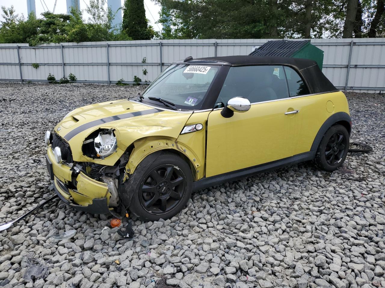 2009 MINI COOPER, VIN WMWMS33599TY07775 — Front end