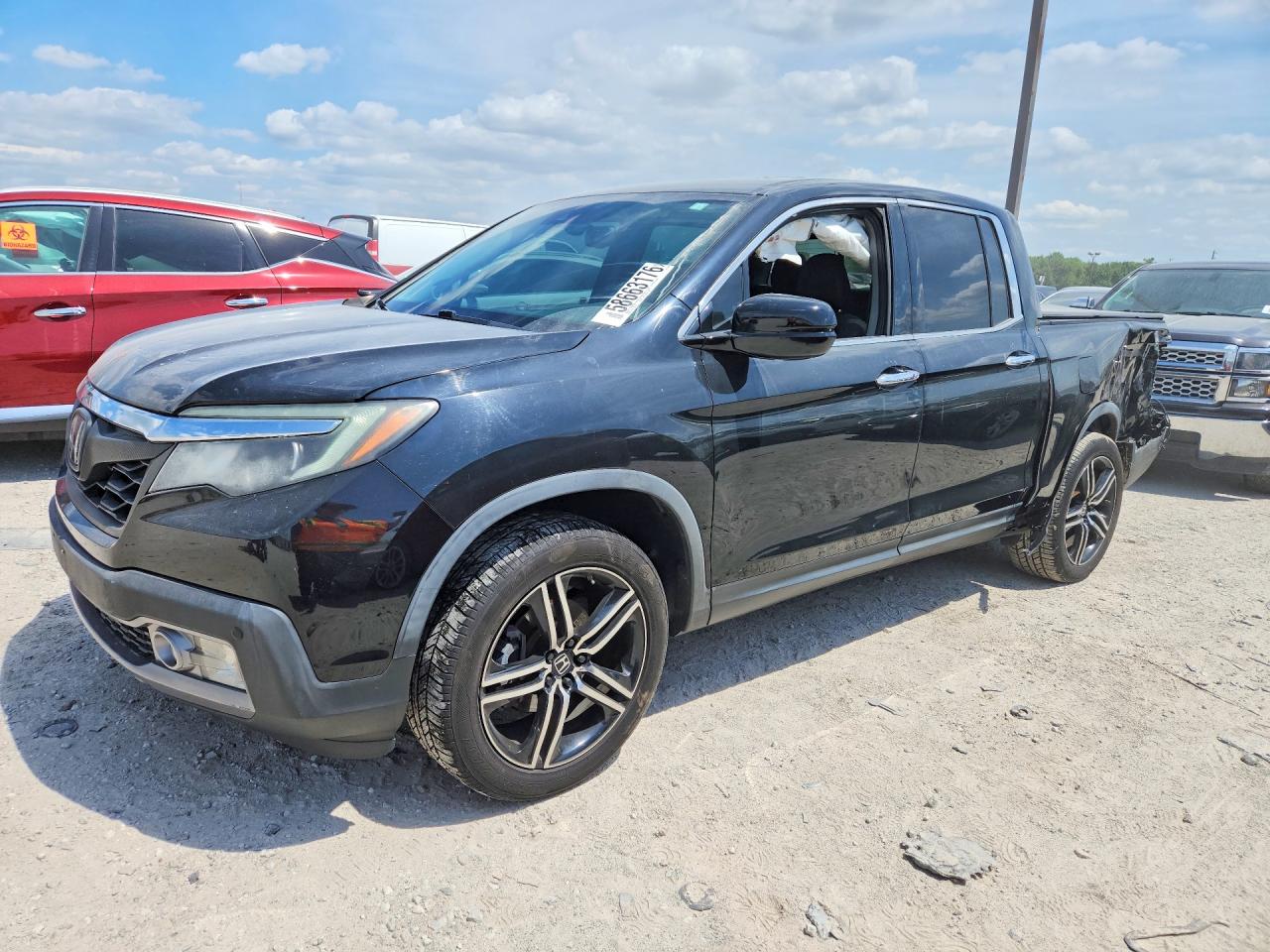 2018 Honda Ridgeline RTL-E, VIN 5FPYK3F73JB010616 — Rear end