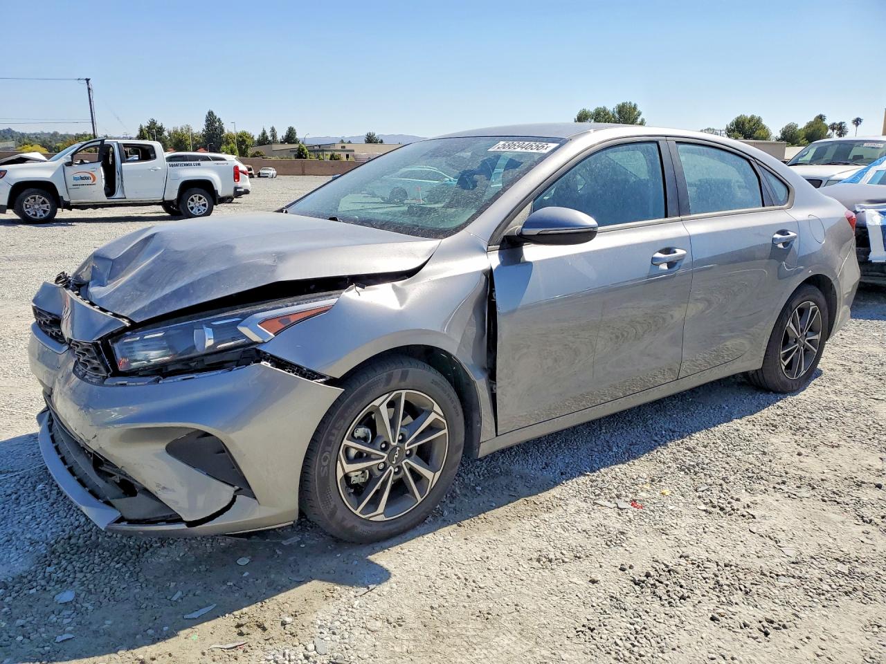 2024 Kia Forte LXS, VIN 3KPF24AD8RE800983 — Front end