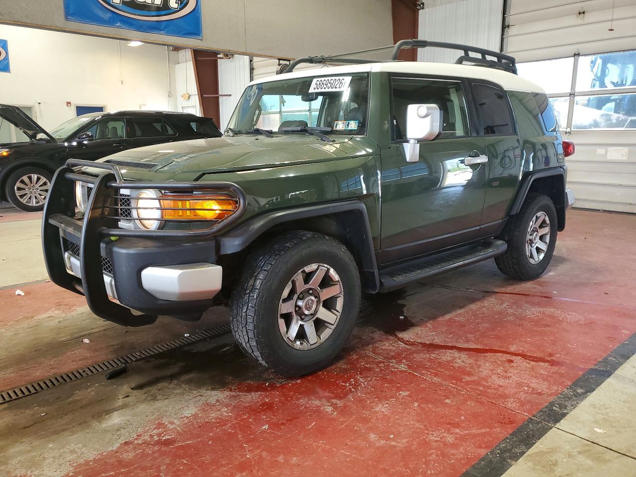 2014 Toyota FJ Cruiser, VIN JTEBU4BF8EK193334 — Rear end