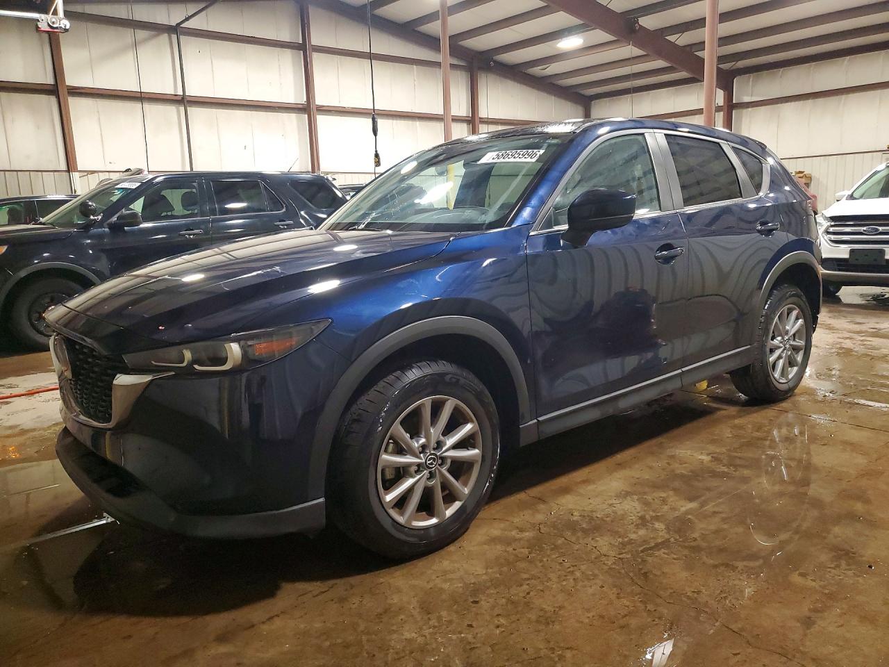 2022 Mazda CX-5 S Select, VIN JM3KFBBM5N0572666 — Rear end