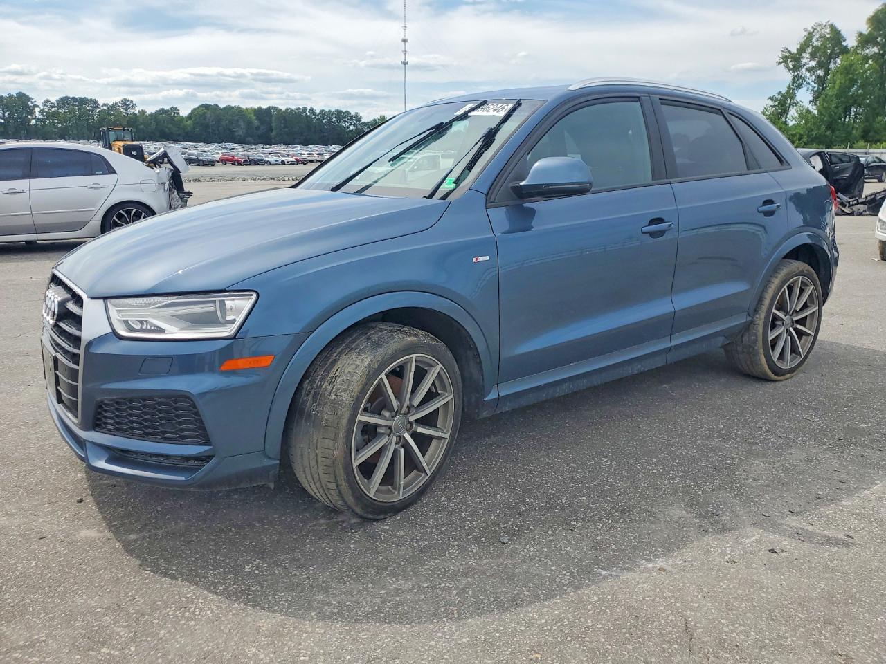 2018 Audi Q3 Premium, VIN WA1ECCFS3JR025411 — Front end