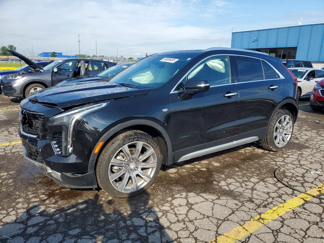 2020 Cadillac XT4 AWD Premium Luxury, VIN 1GYFZDR42LF072648 — Front end