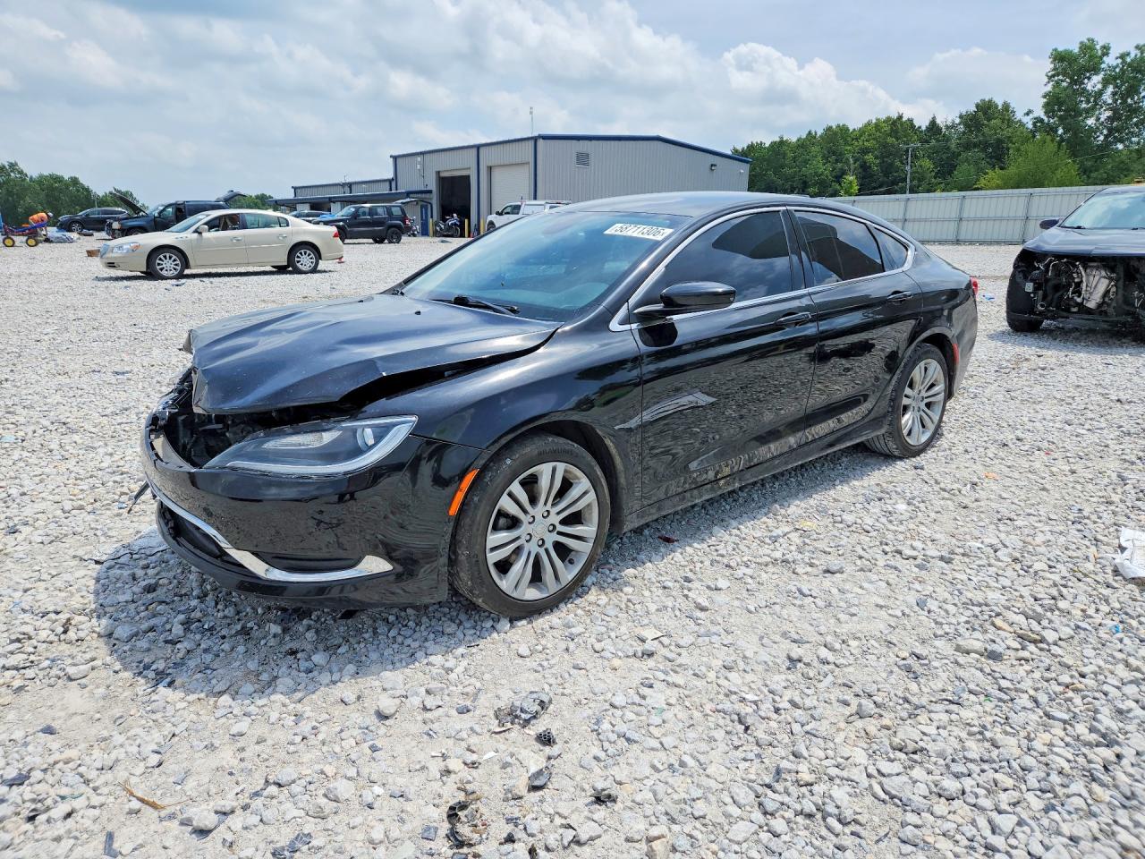 2016 Chrysler 200 Limited, VIN 1C3CCCAB0GN109386 — Front end