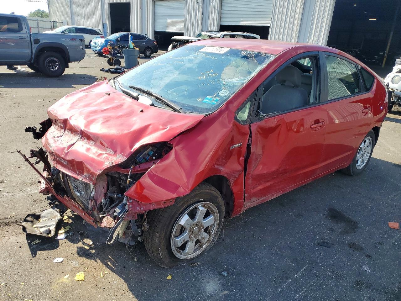 2007 Toyota Prius, VIN JTDKB20U173266685 — Front end