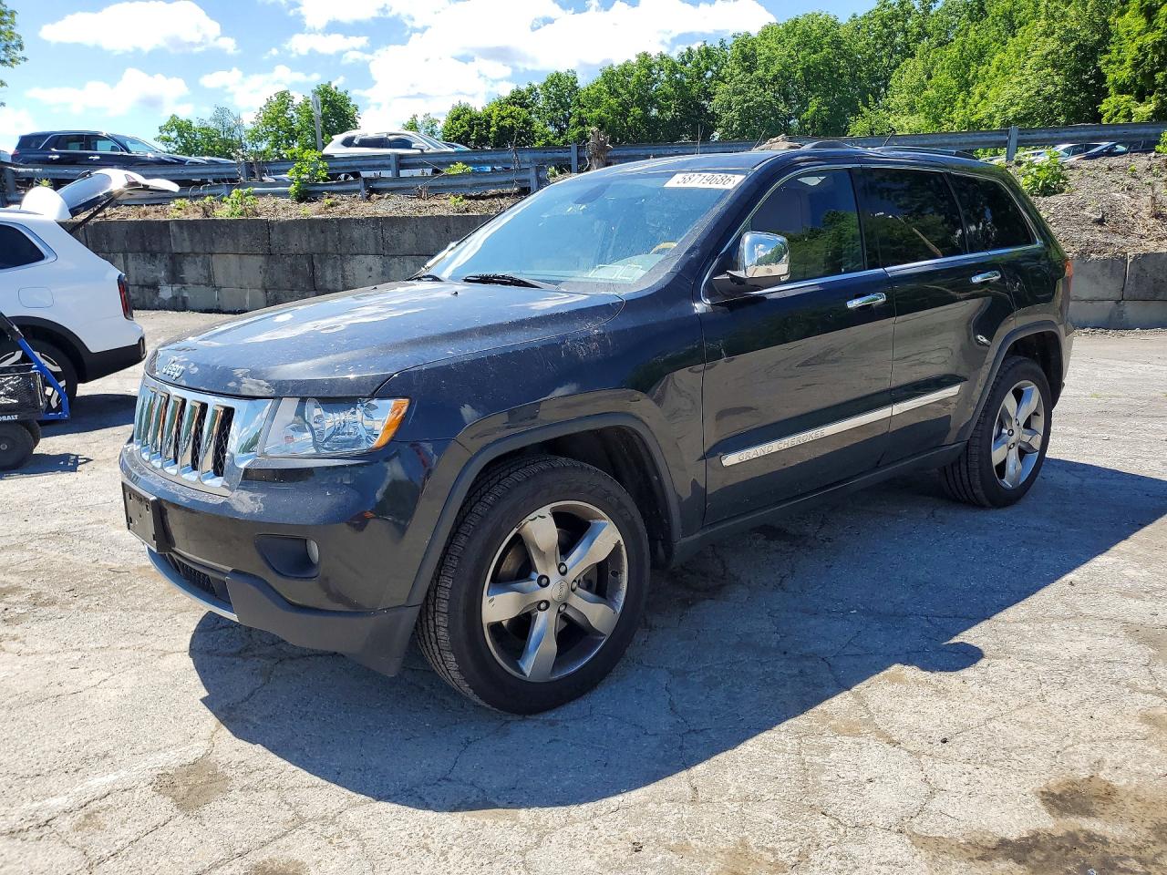 2013 Jeep Grand Cherokee Overland, VIN 1C4RJFCT6DC644619 — Roof