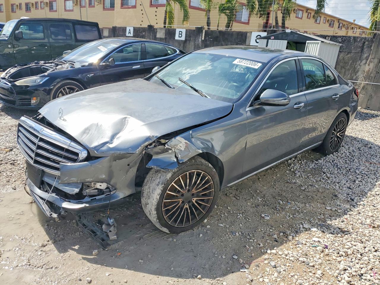 2017 Mercedes-Benz E 300 Luxury, VIN WDDZF4JB8HA067535 — Front end