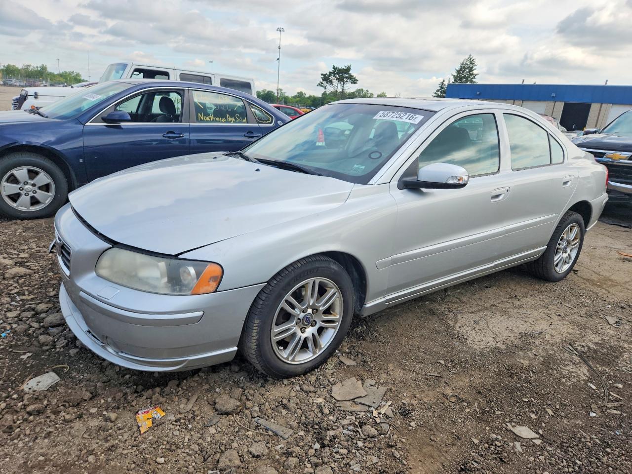 2008 Volvo S60 2.5T, VIN YV1RH592382670802 — Перед