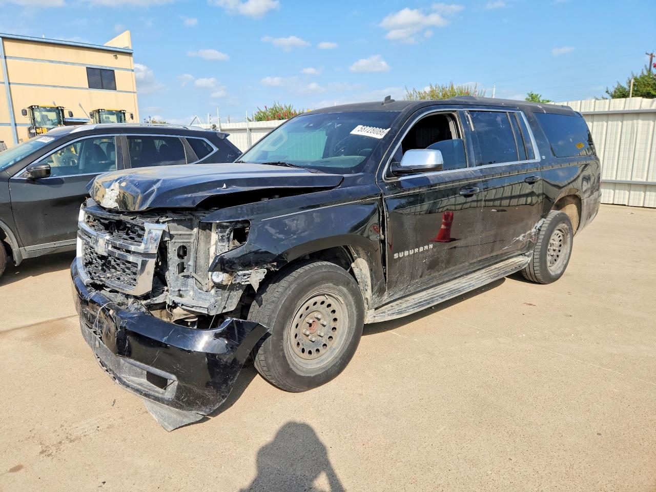 2015 Chevrolet Suburban LT, VIN 1GNSCJKC9FR160340 — Front end