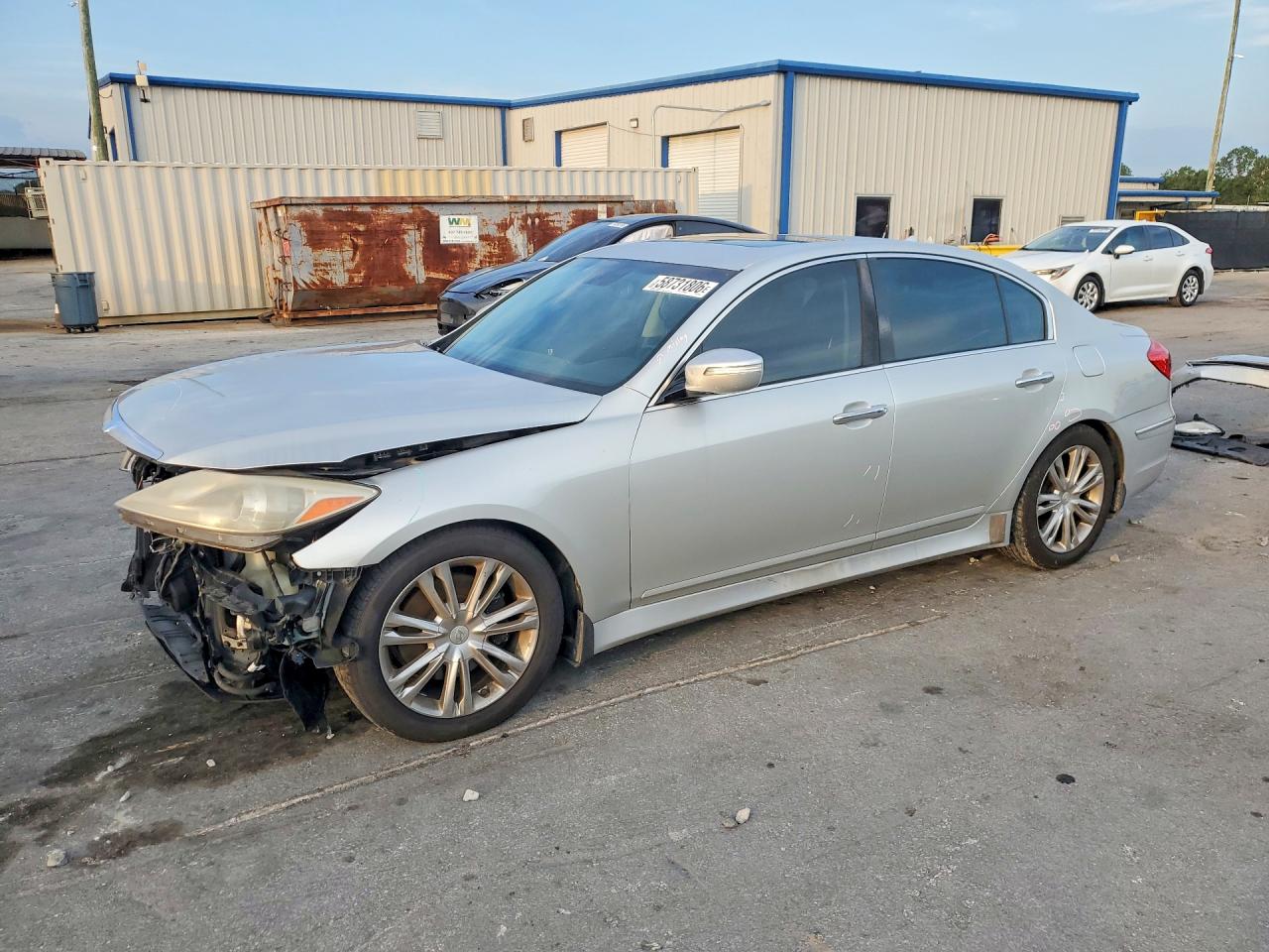 2012 Hyundai Genesis 3.8L, VIN KMHGC4DD0CU189946 — Перед