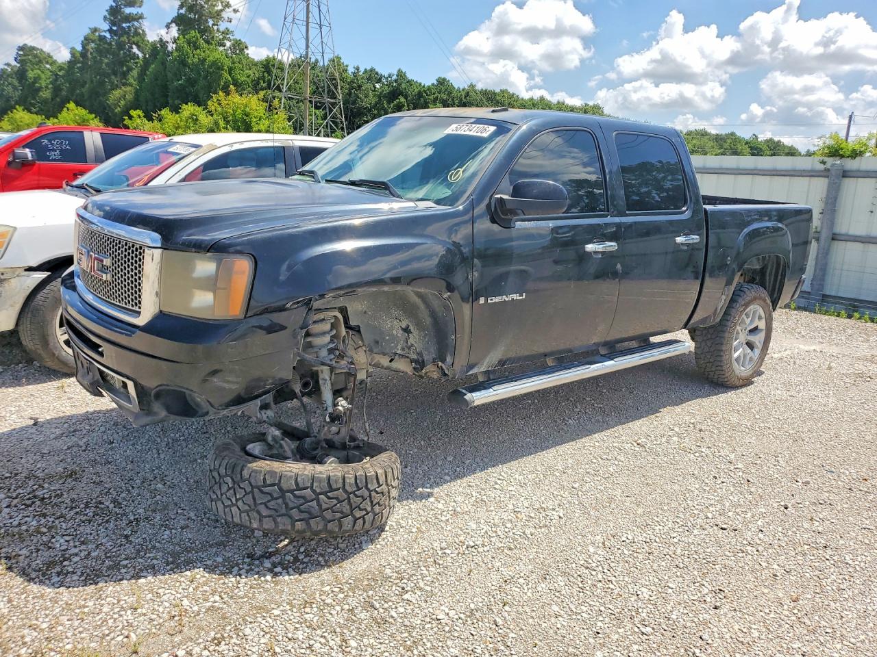 2008 GMC Sierra Denali, VIN 2GTEK638081225376 — Front end