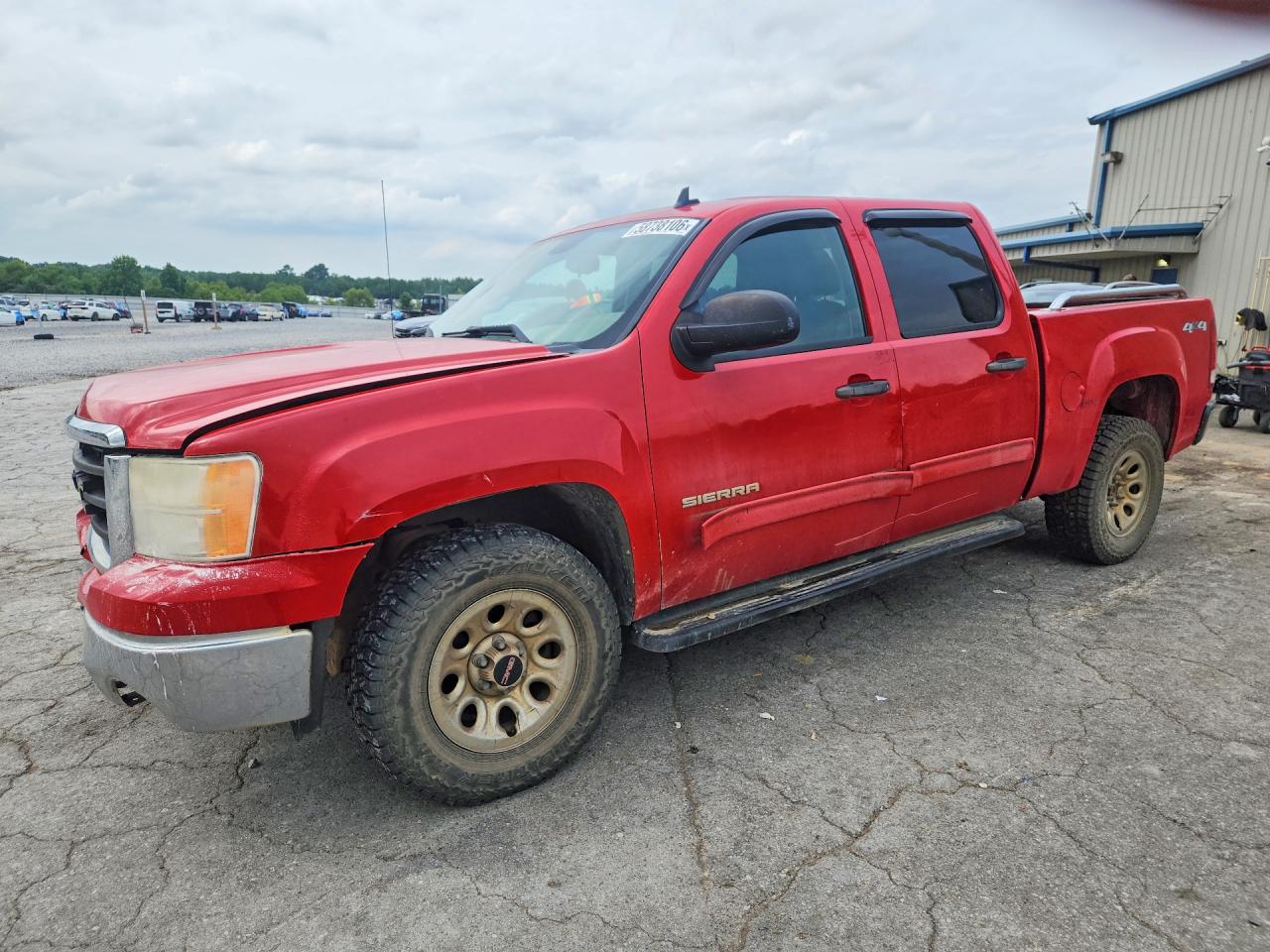 2010 GMC Sierra 1500 SL, VIN 3GTRKUEA9AG212855 — Front end