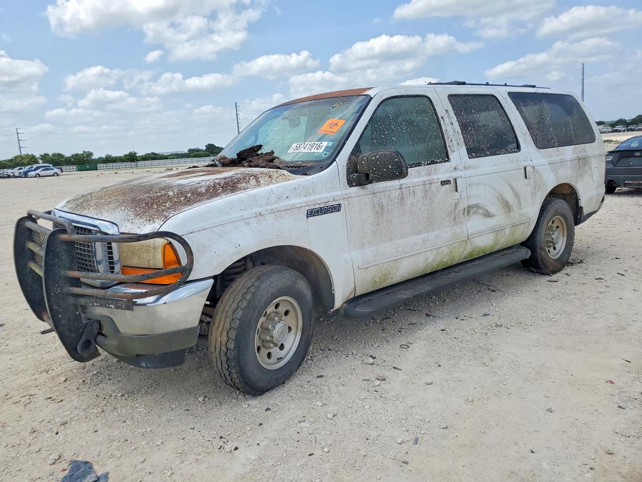 2000 Ford Excursion Special Serv, VIN 1FMNU40L3YEA95613 — Rear end