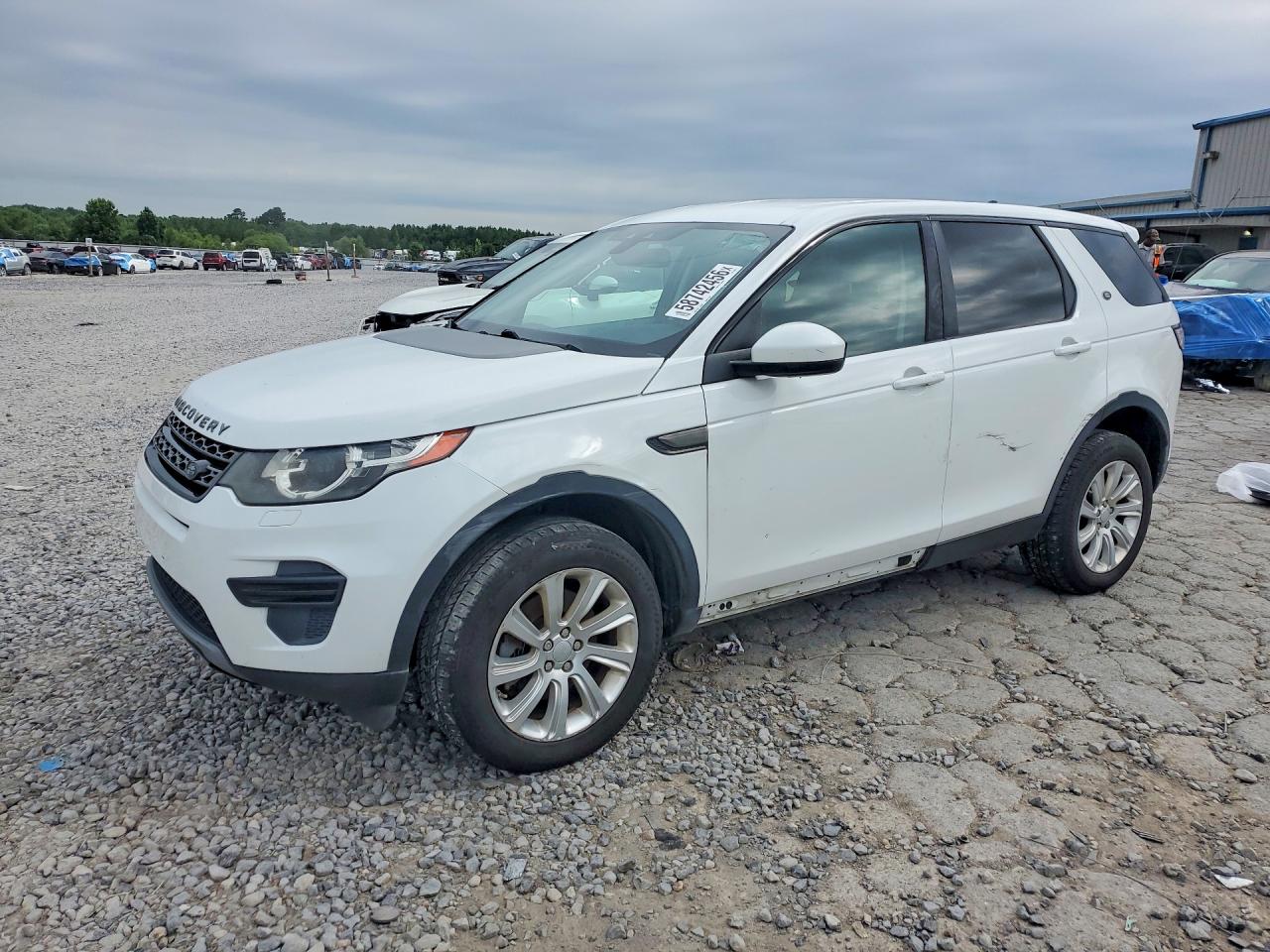 2016 Land Rover Discovery Sport SE, VIN SALCP2BG3GH612079 — Side