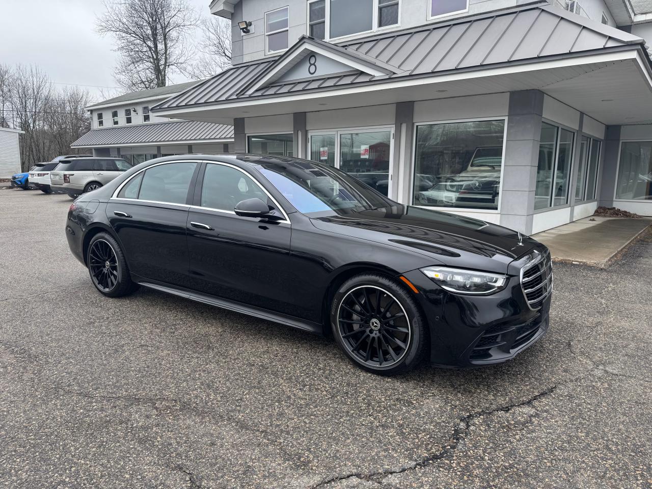 2022 Mercedes-Benz S 580, VIN W1K6G7GB3NA129301 — Minor dents and scratches