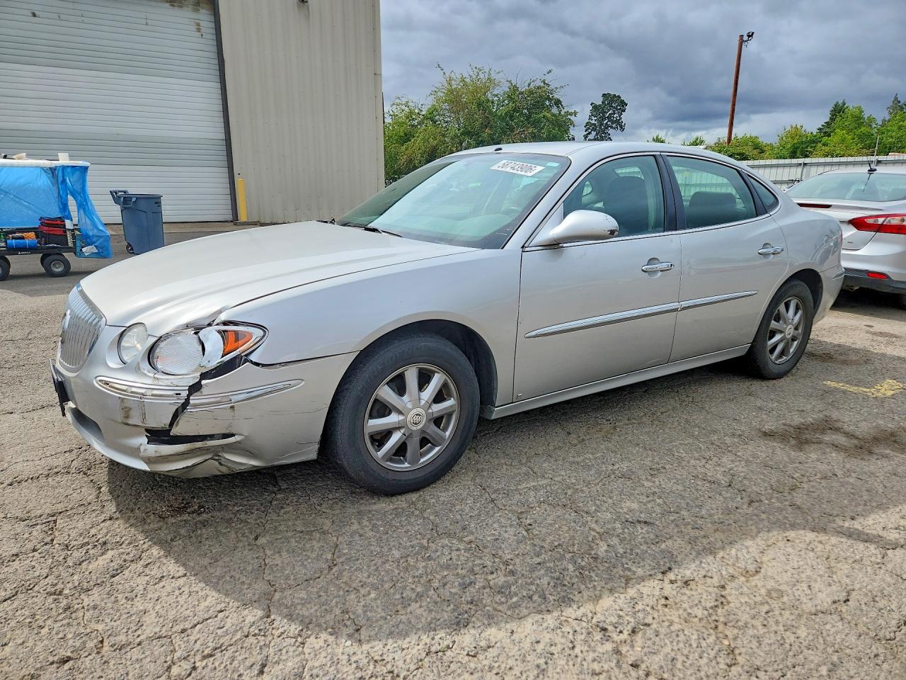 2009 Buick LaCrosse CXL, VIN 2G4WD582291234834 — Front end