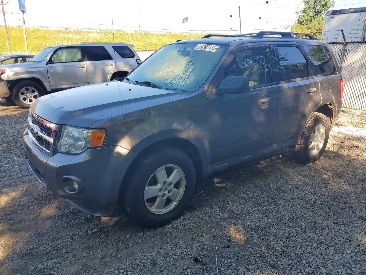 2011 Ford Escape XLT, VIN 1FMCU0D70BKA73297 — Механическое