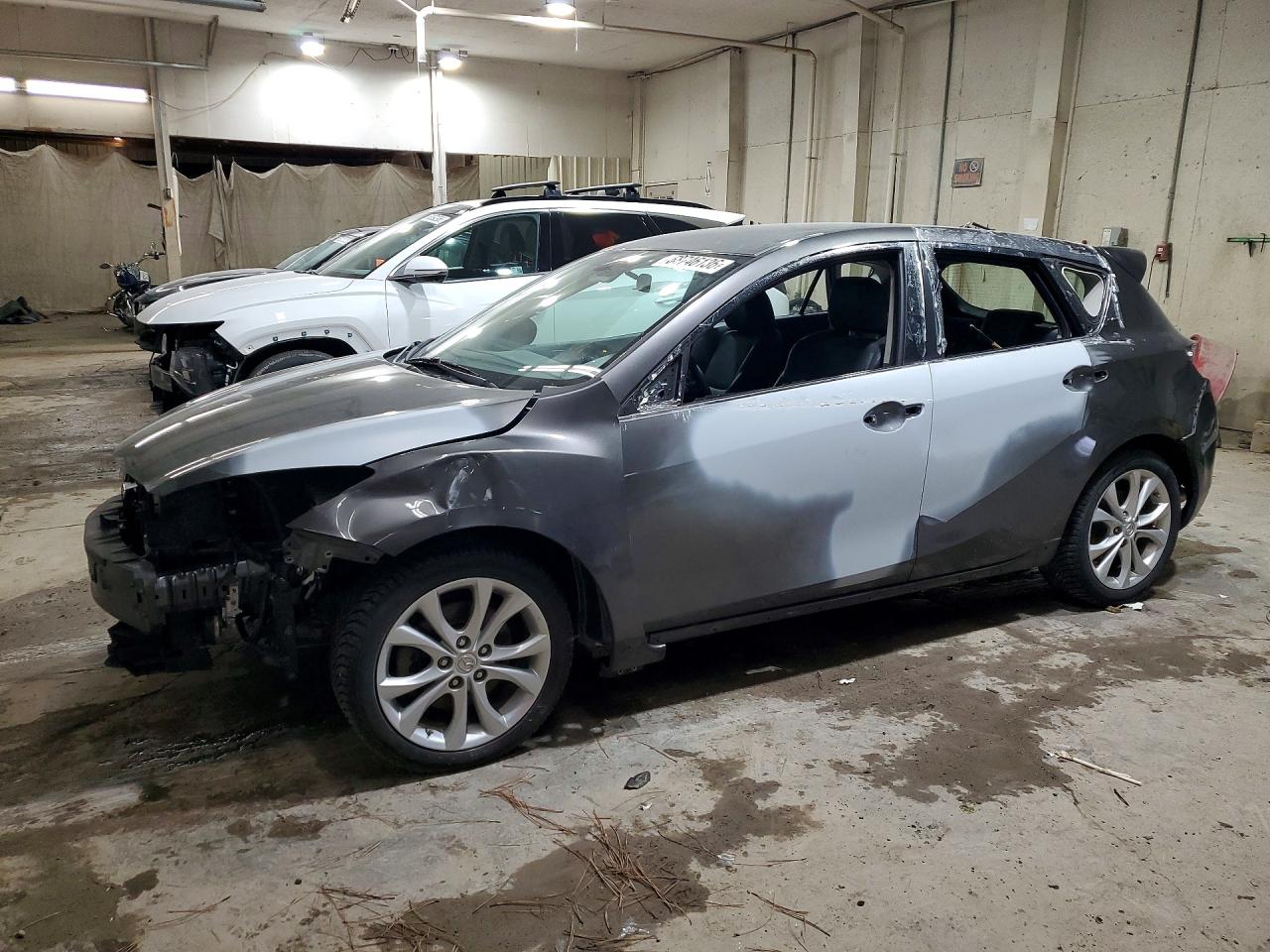 2010 Mazda 3 S Grand Touring, VIN JM1BL1H59A1181892 — Перед