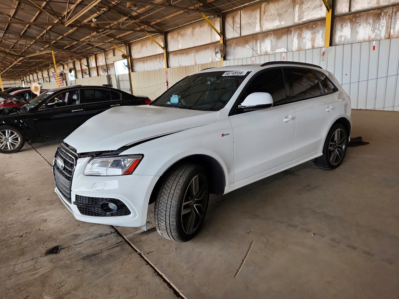 2015 Audi SQ5 Premium Plus, VIN WA1CGAFP0FA090525 — Front end