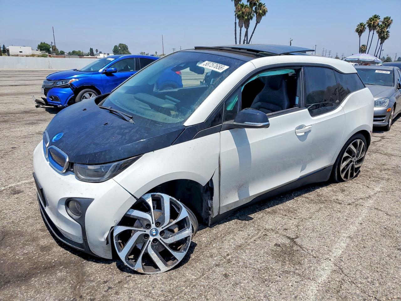 2017 BMW i3, VIN WBY1Z6C35H7A39738 — Опрокидывание