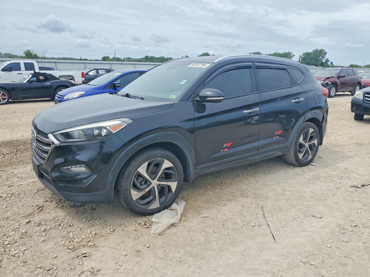 2016 Hyundai Tucson Sport, VIN KM8J33A2XGU146028 — Мелкие вмятины и царапины