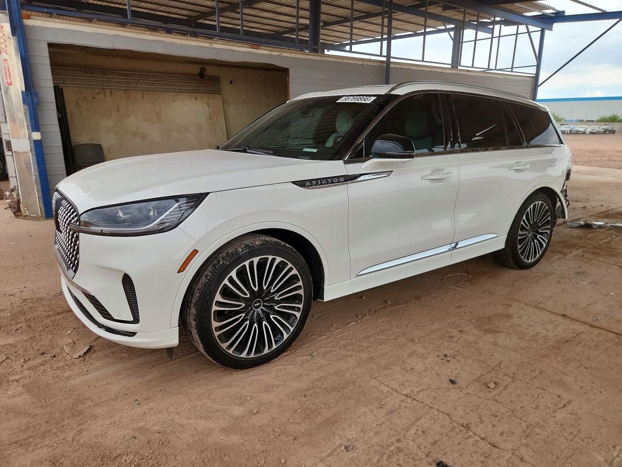 2025 Lincoln Aviator Black Label, VIN 5LM5J9XC7SGL28932 — Auction photo