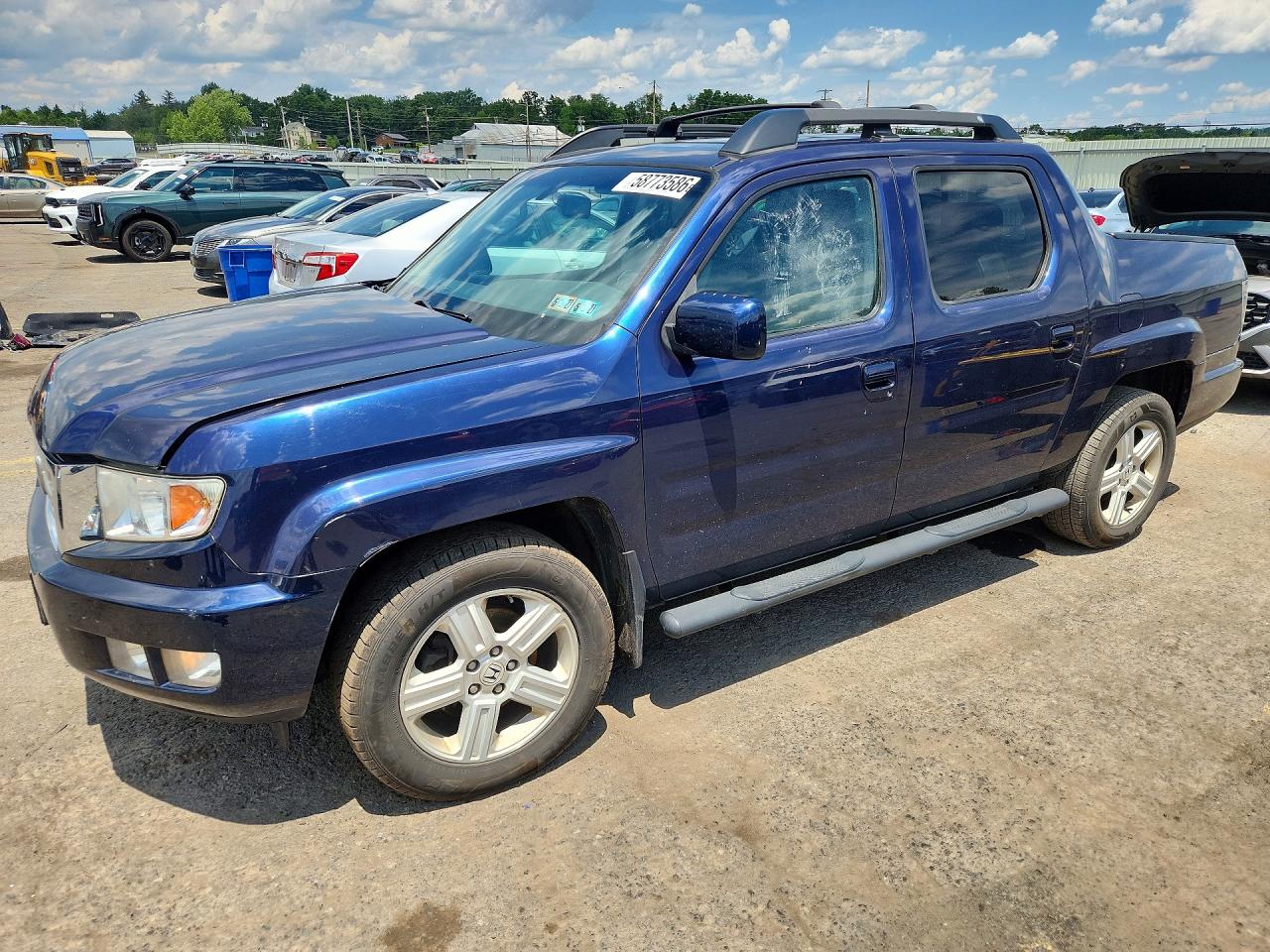 2014 Honda Ridgeline RTL, VIN 5FPYK1F54EB001948 — Front end