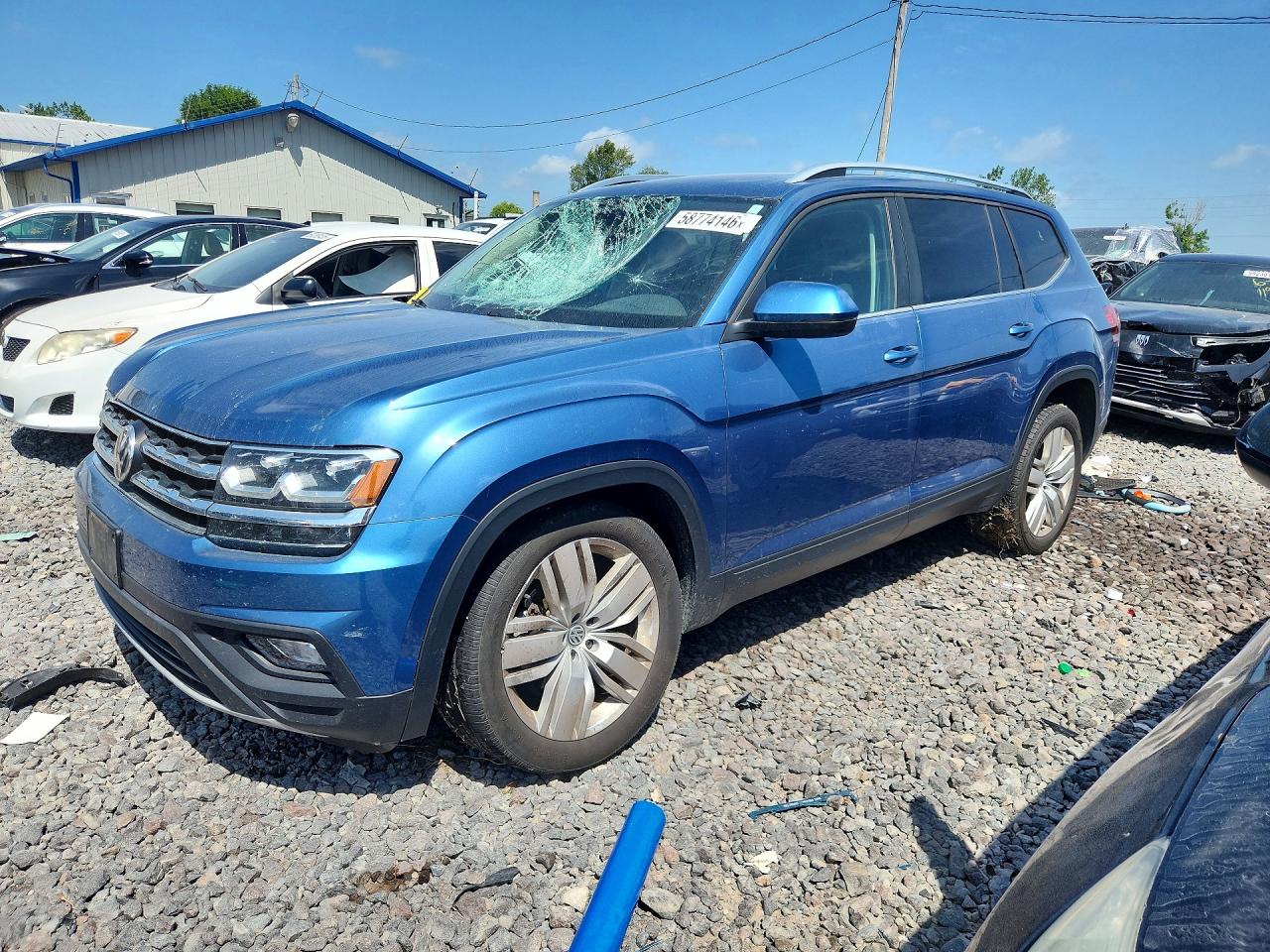 2019 Volkswagen Atlas SE, VIN 1V2UR2CA9KC598872 — Roof
