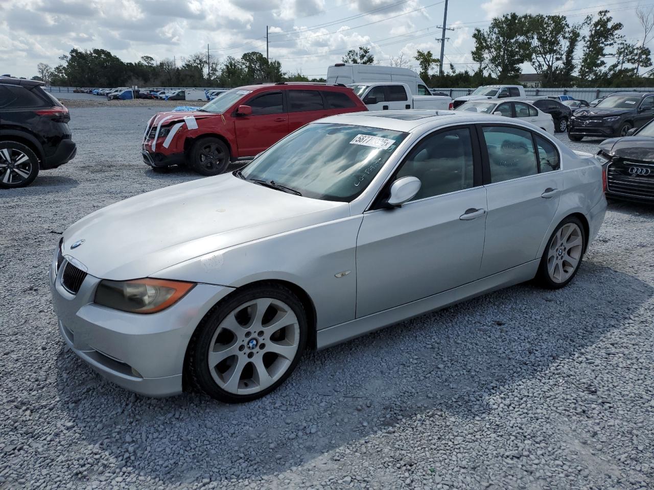 2006 BMW 3 Series 330i, VIN WBAVB33516PS19636 — Фото с аукциона 1 of 4