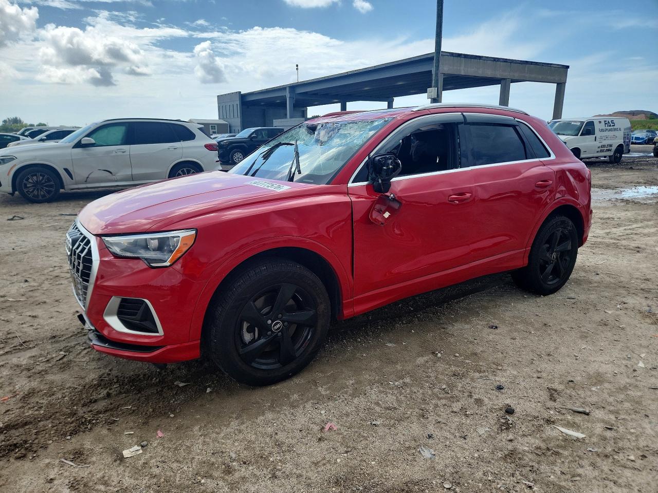 2021 Audi Q3 Premium, VIN WA1AUCF36M1132895 — Крыша