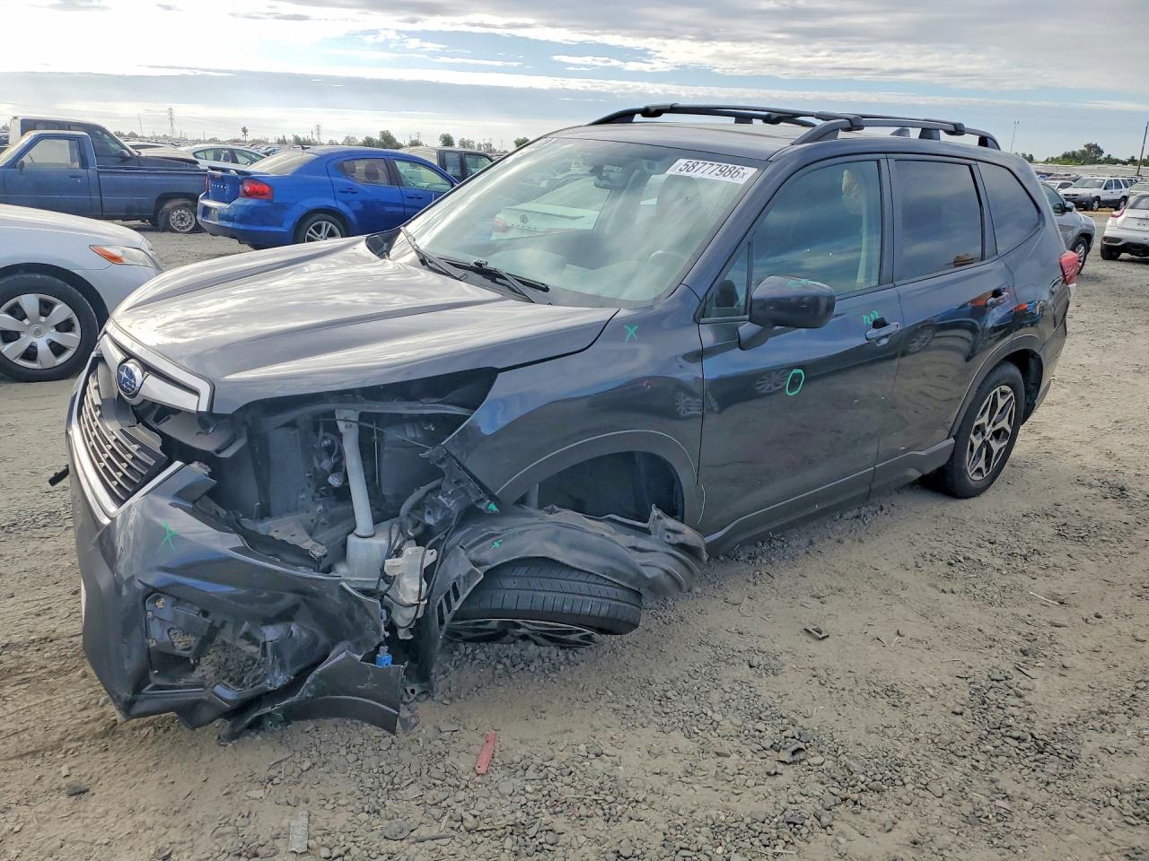 2019 Subaru Forester Premium, VIN JF2SKAEC3KH421826 — Перед