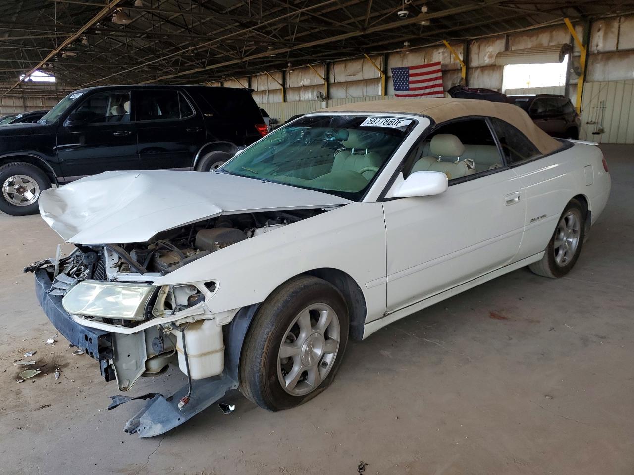 2003 Toyota Solara SLE, VIN 2T1FF28P83C610678 — Front end