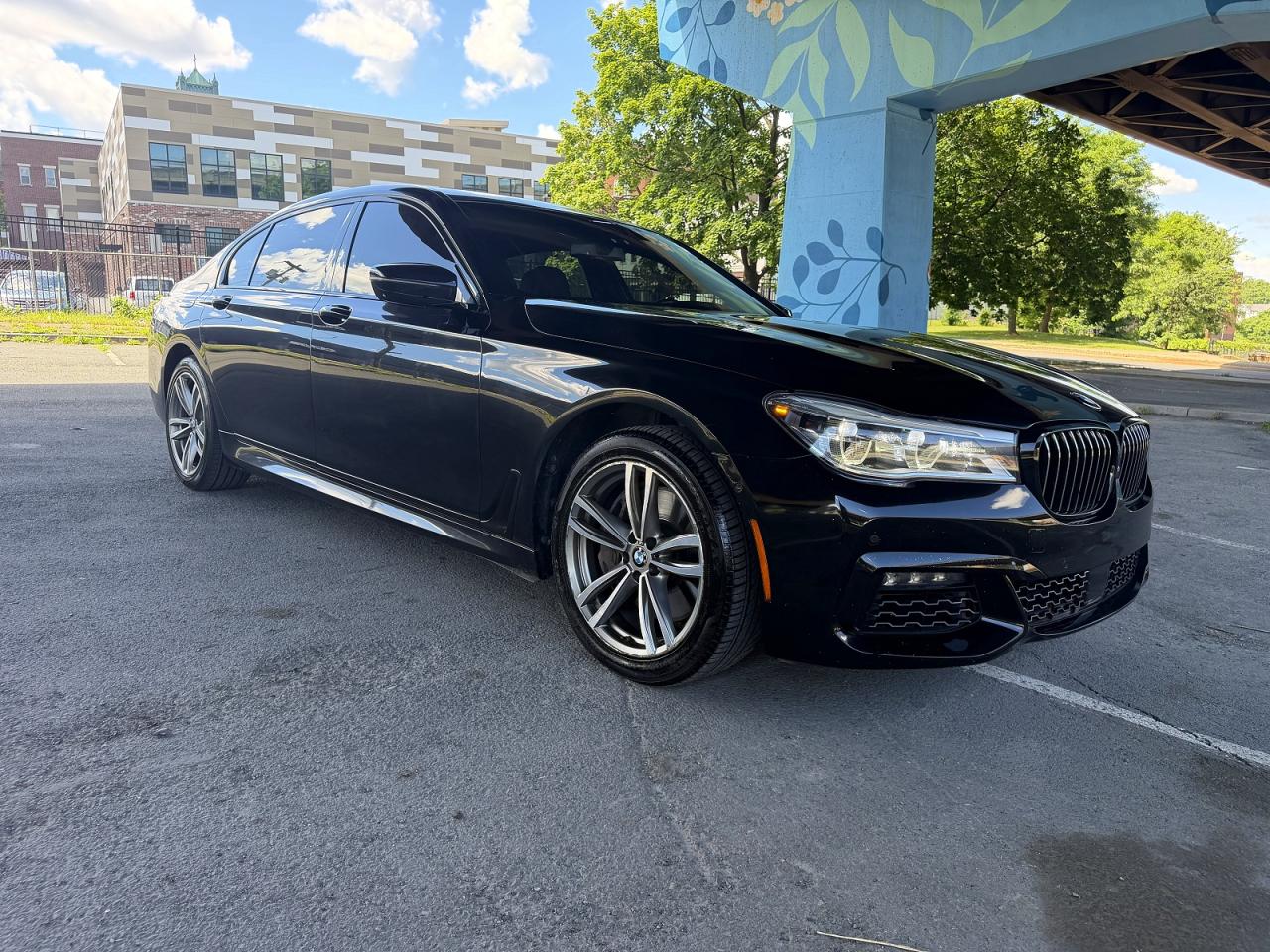 2019 BMW 7 Series 750i xDrive, VIN WBA7F2C56K8240643 — Обычный износ