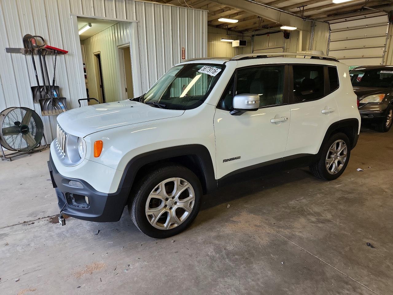 2015 Jeep Renegade Limited, VIN ZACCJBDT6FPC43745 — Front end