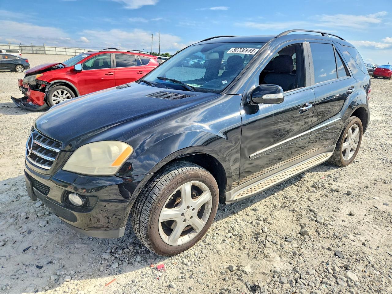 2008 Mercedes-Benz M 350, VIN 4JGBB86EX8A424775 — Front end