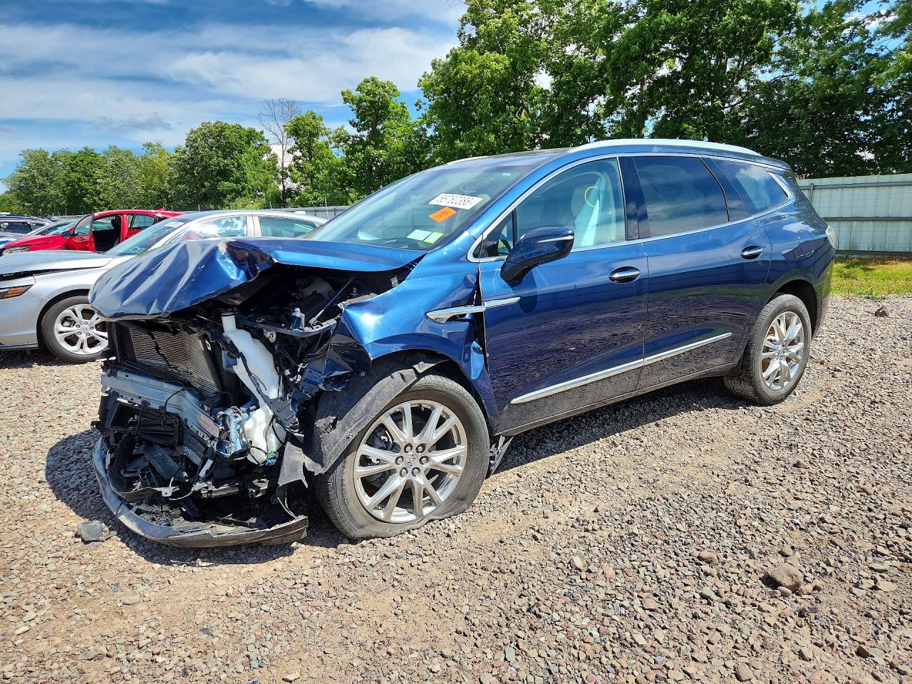 2023 Buick Enclave Premium, VIN 5GAEVBKWXPJ128725 — Front end