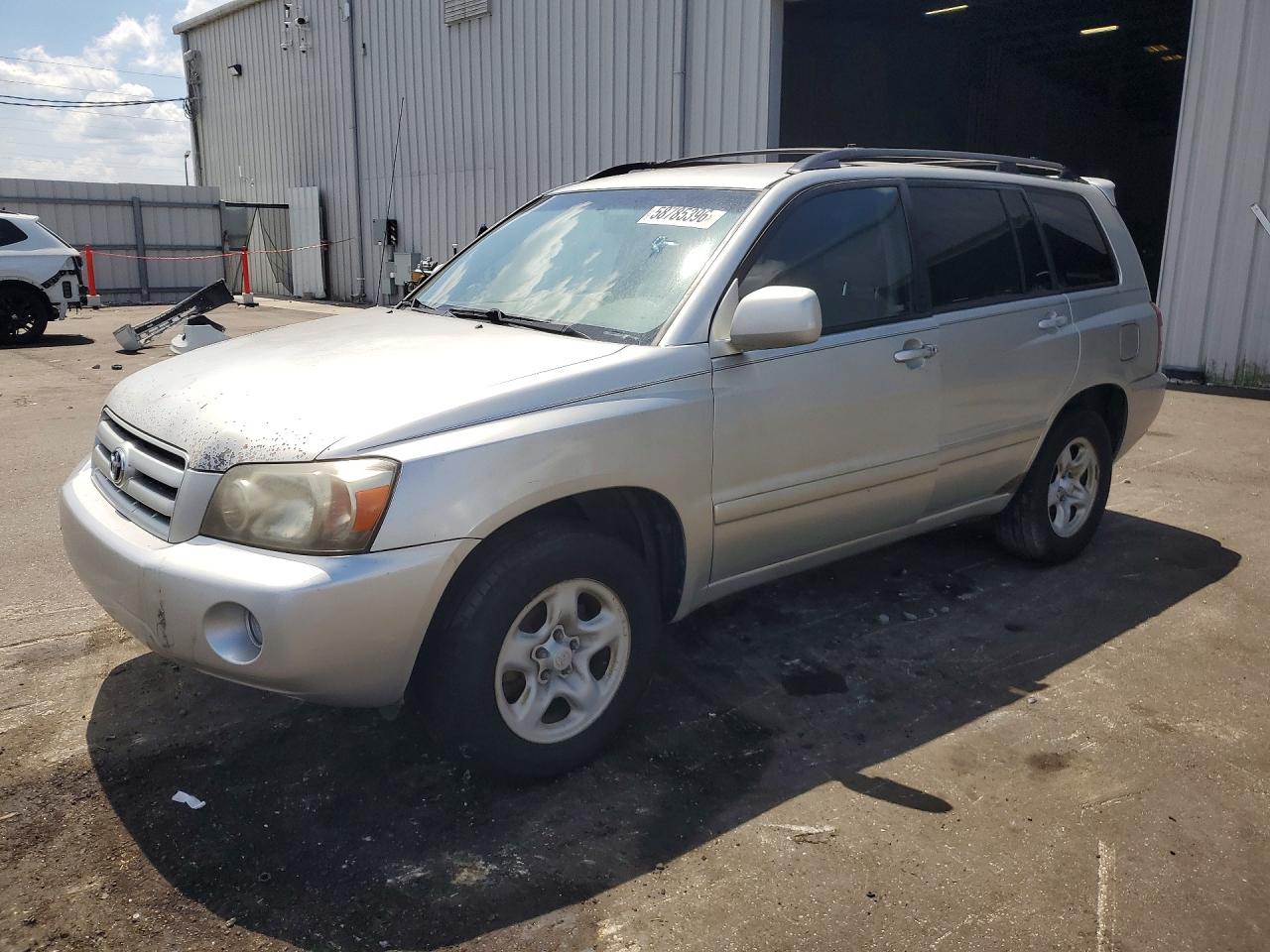 2006 Toyota Highlander w/3rd Row, VIN JTEDD21AX60147472 — Minor dents and scratches