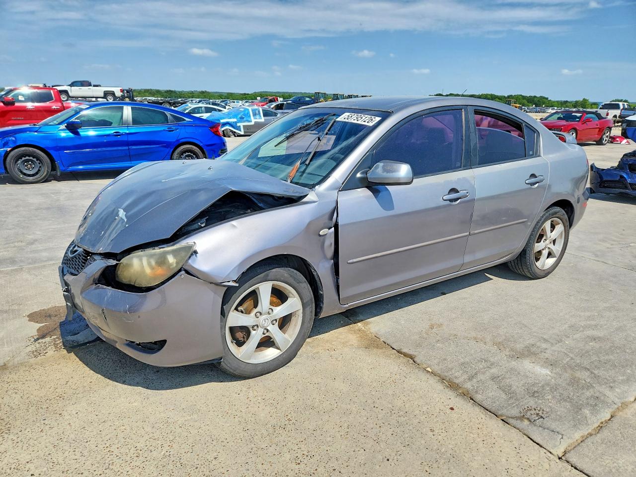2005 Mazda 3 i, VIN JM1BK12F651275562 — Front end