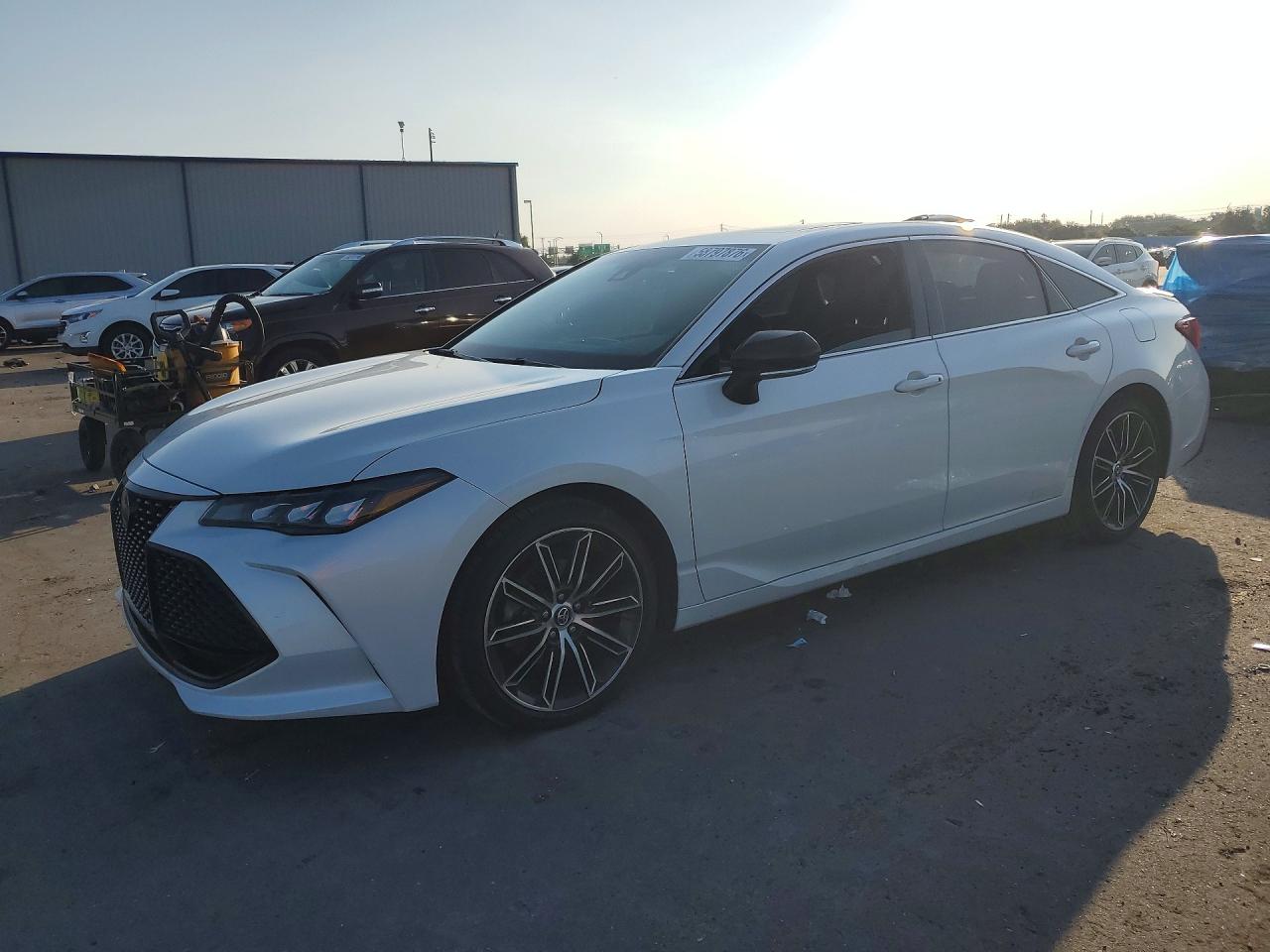 2019 Toyota Avalon XSE, VIN 4T1BZ1FB0KU010466 — Rear end