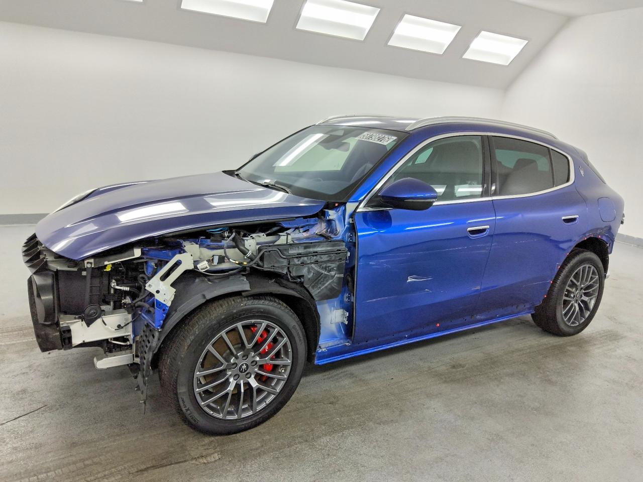 2023 Maserati Grecale GT, VIN ZN682AVA3P7416502 — Перед