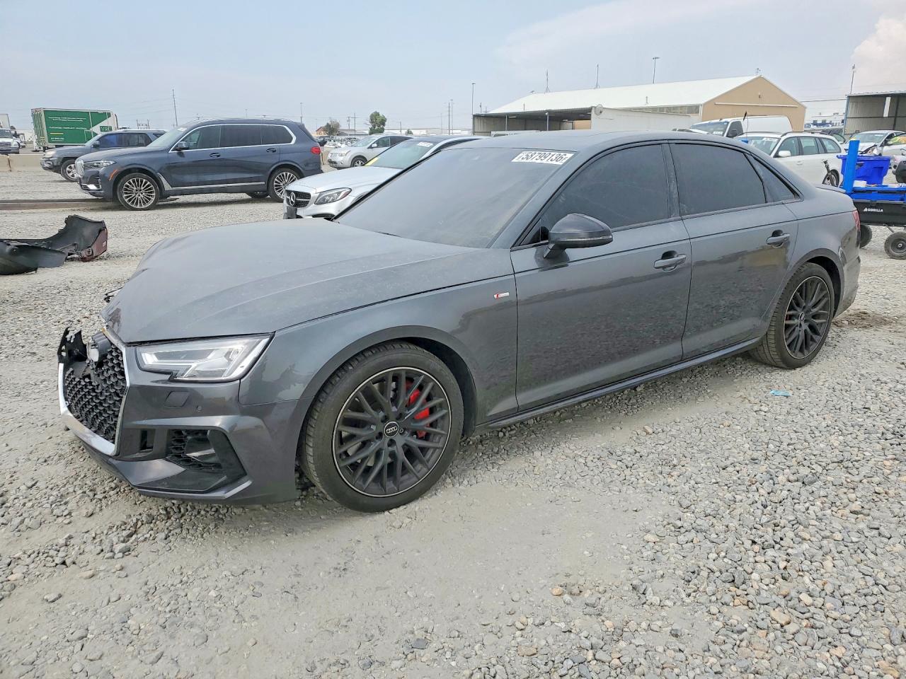 2019 Audi A4 Premium Plus, VIN WAUENAF42KA109058 — Перед