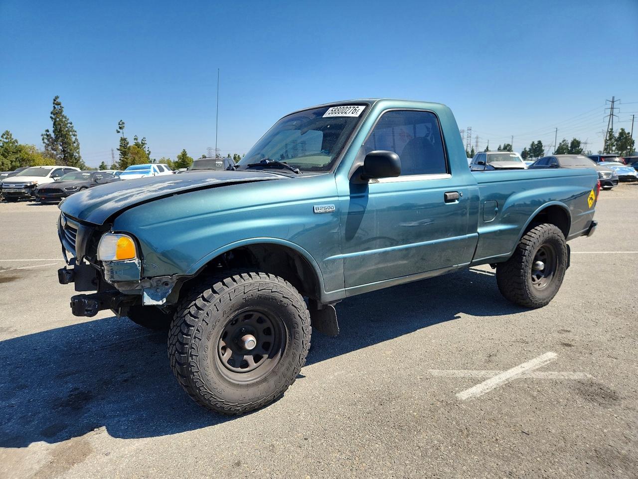 2000 Mazda B-Series SX, VIN 4F4YR12C8YTM22265 — Front end