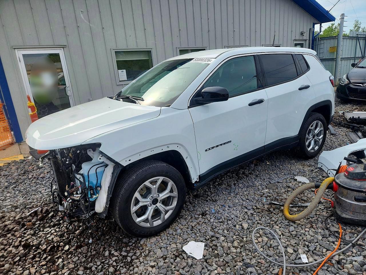 2025 Jeep Compass Sport, VIN 3C4NJDAN4ST505856 — Front end