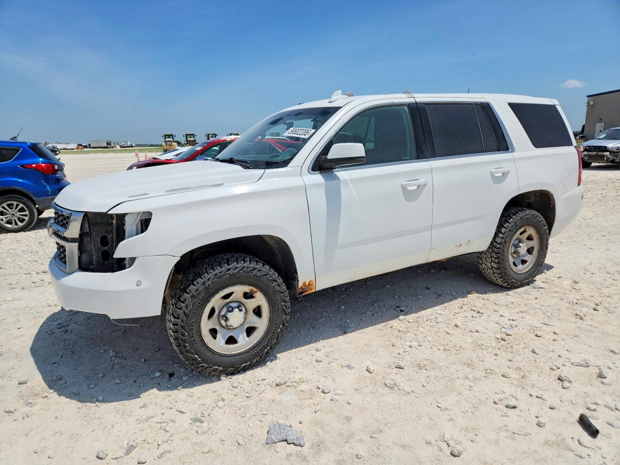 2017 Chevrolet Tahoe Commercial, VIN 1GNSKFEC0HR270790 — Front end