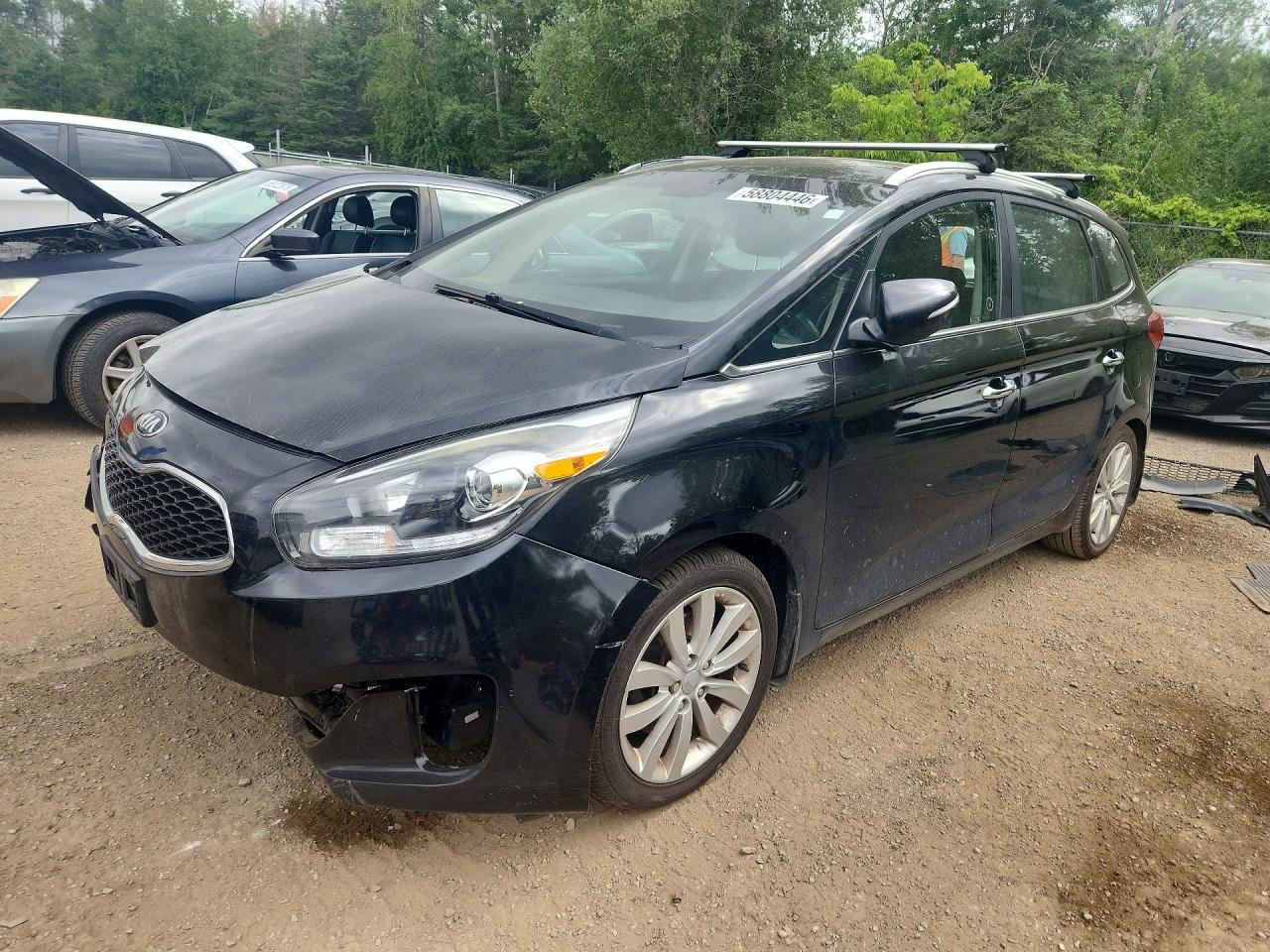 2016 Kia Rondo EX, VIN KNAHU8A37G7160812 — Front end