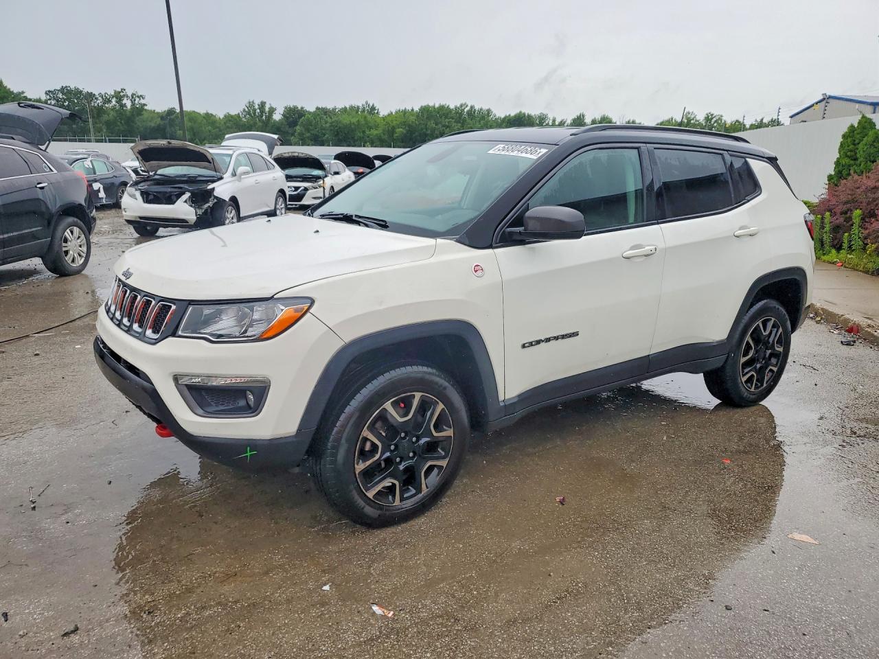 2019 Jeep Compass Trailhawk, VIN 3C4NJDDB9KT821836 — Перед
