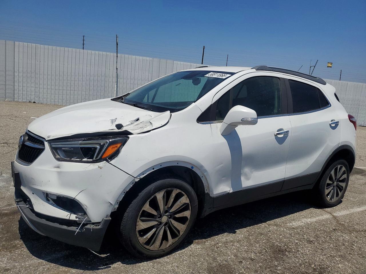 2020 Buick Encore Essence, VIN KL4CJCSB3LB056706 — Front end